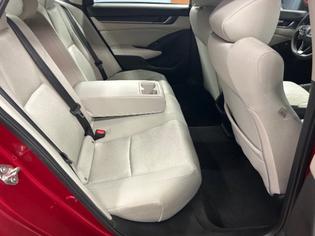 Used 2018 Honda Accord LX image 10