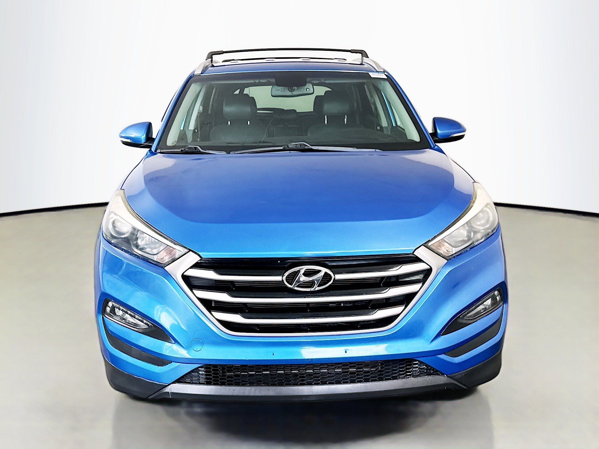 Used 2017 Hyundai Tucson SE Plus FWD image 2