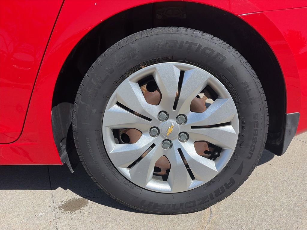 Used 2016 Chevrolet Cruze LS FWD image 16