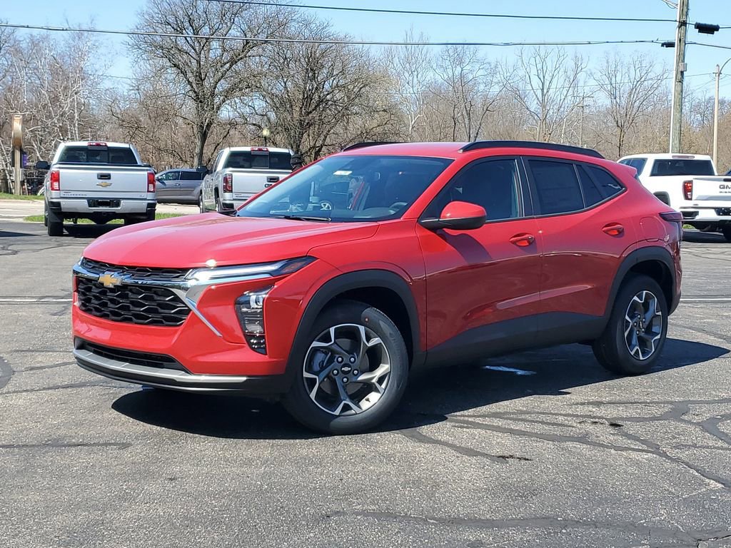 New 2026 Chevrolet Trax LT w/ Driver Confidence Package FWD image 28