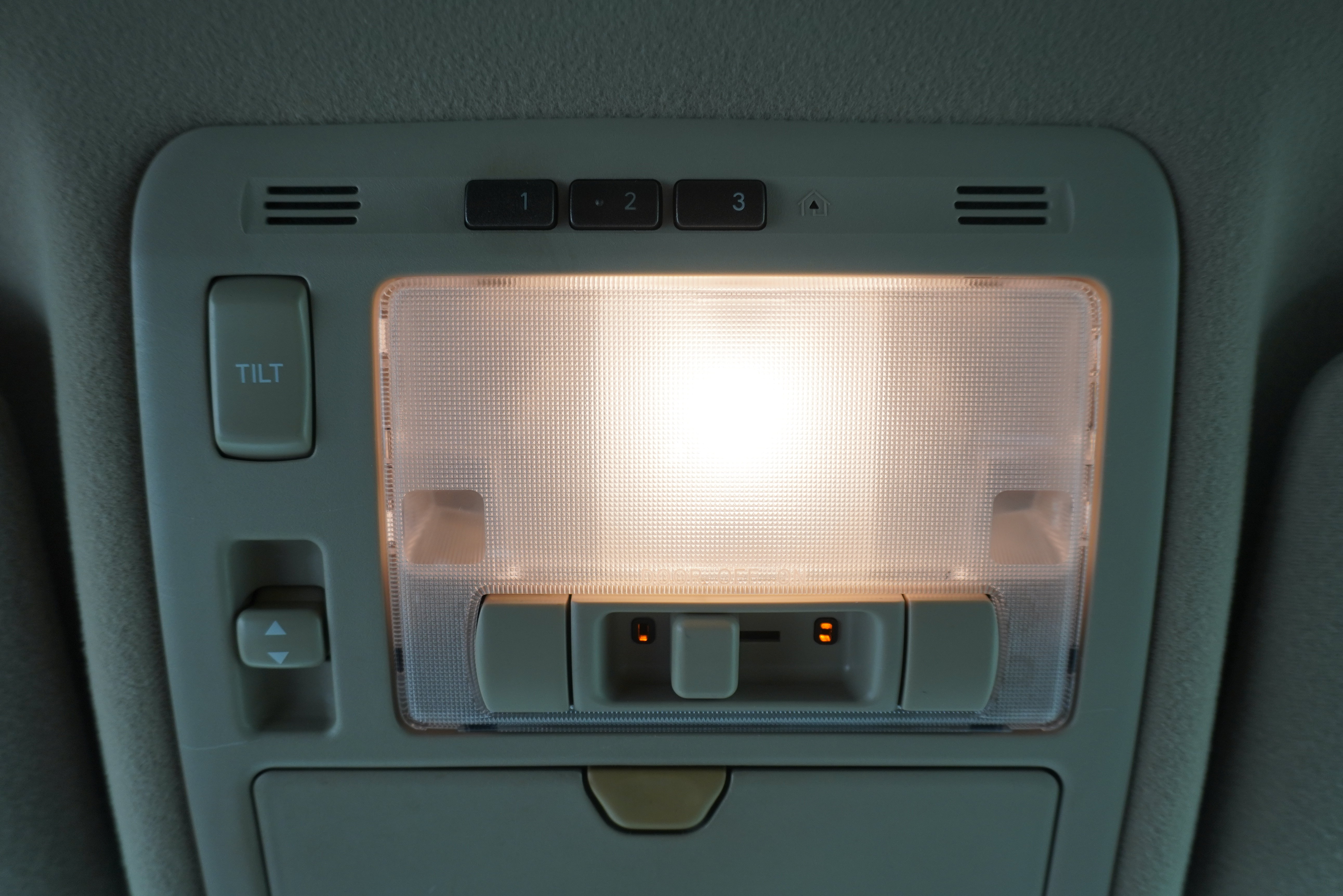 Used 2004 Lexus RX 330 FWD image 19