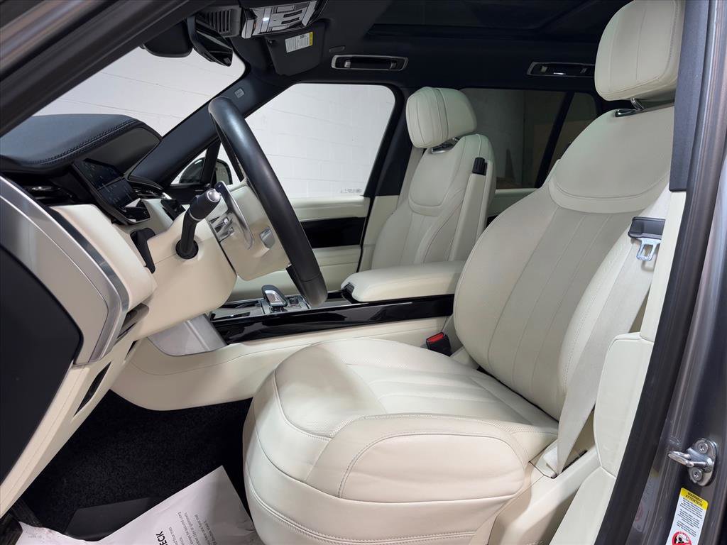 Used 2023 Land Rover Range Rover SE image 24