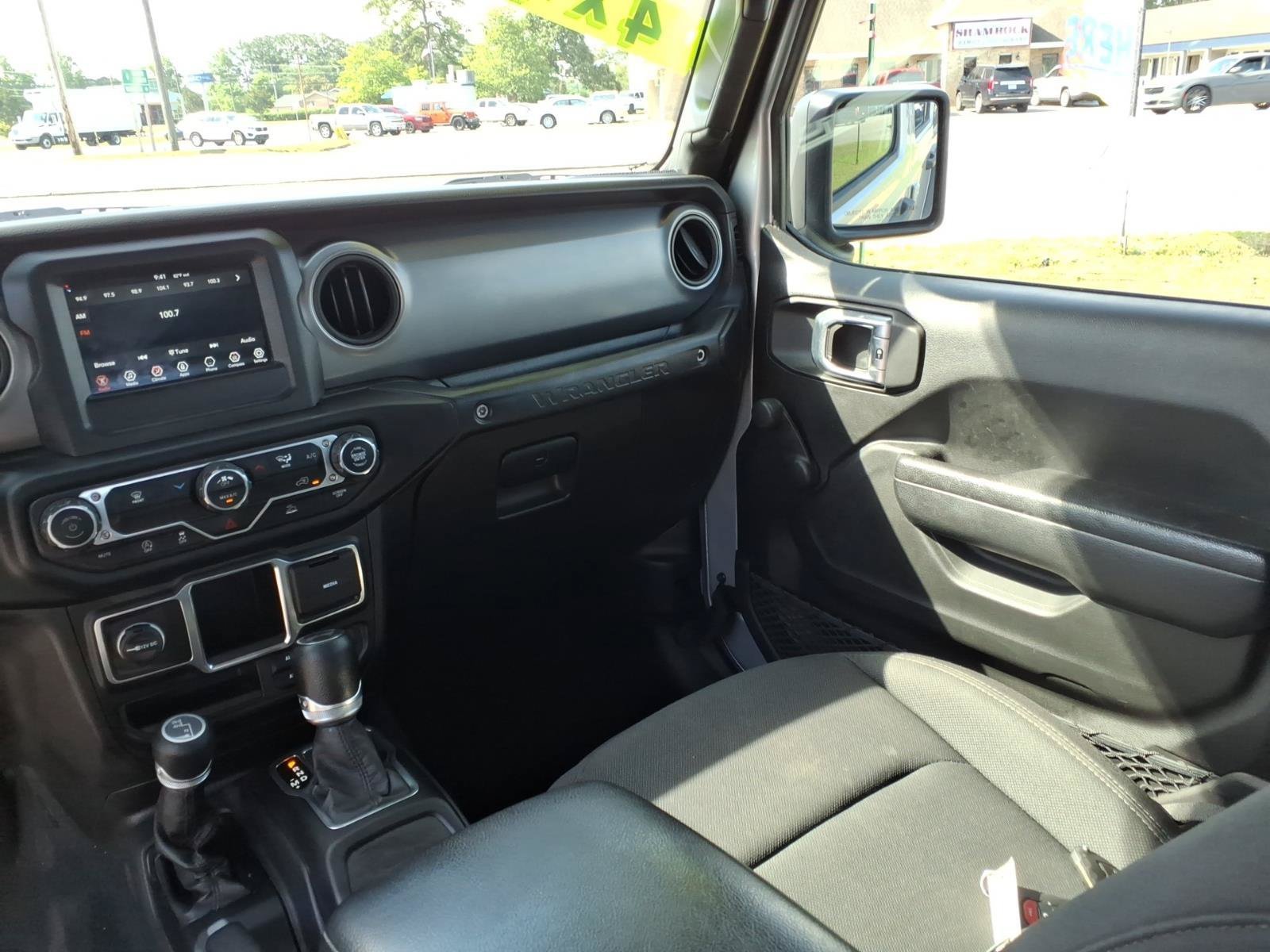 Used 2022 Jeep Wrangler Unlimited Sport AWD/4WD image 12