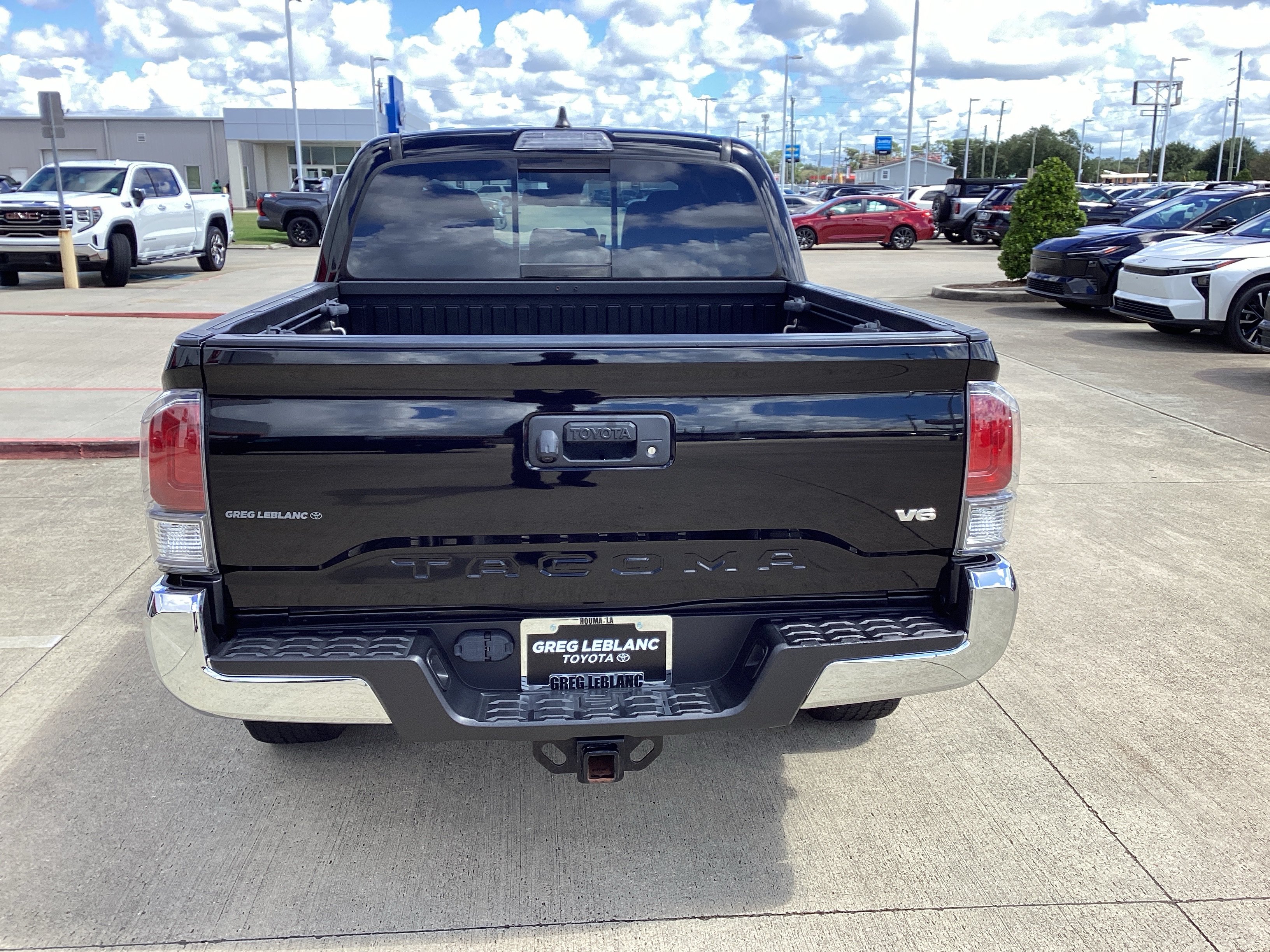 Used 2023 Toyota Tacoma TRD Off-Road AWD/4WD image 6