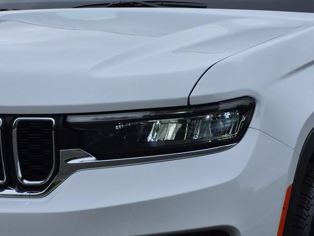 New 2026 Jeep Grand Cherokee Laredo X RWD image 17