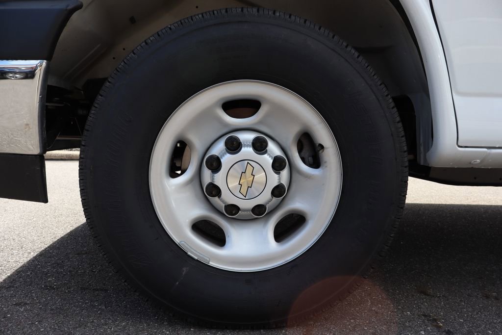 New 2025 Chevrolet Express 2500 w/ Driver Convenience Package image 21