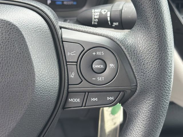 Used 2022 Toyota Corolla LE FWD image 25