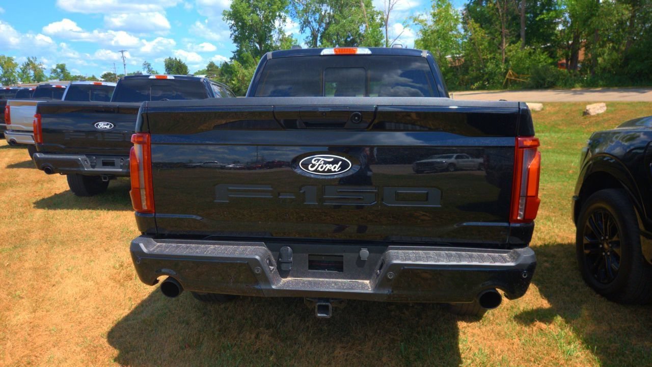 Used 2024 Ford F150 Lariat w/ Equipment Group 502A High AWD/4WD image 4