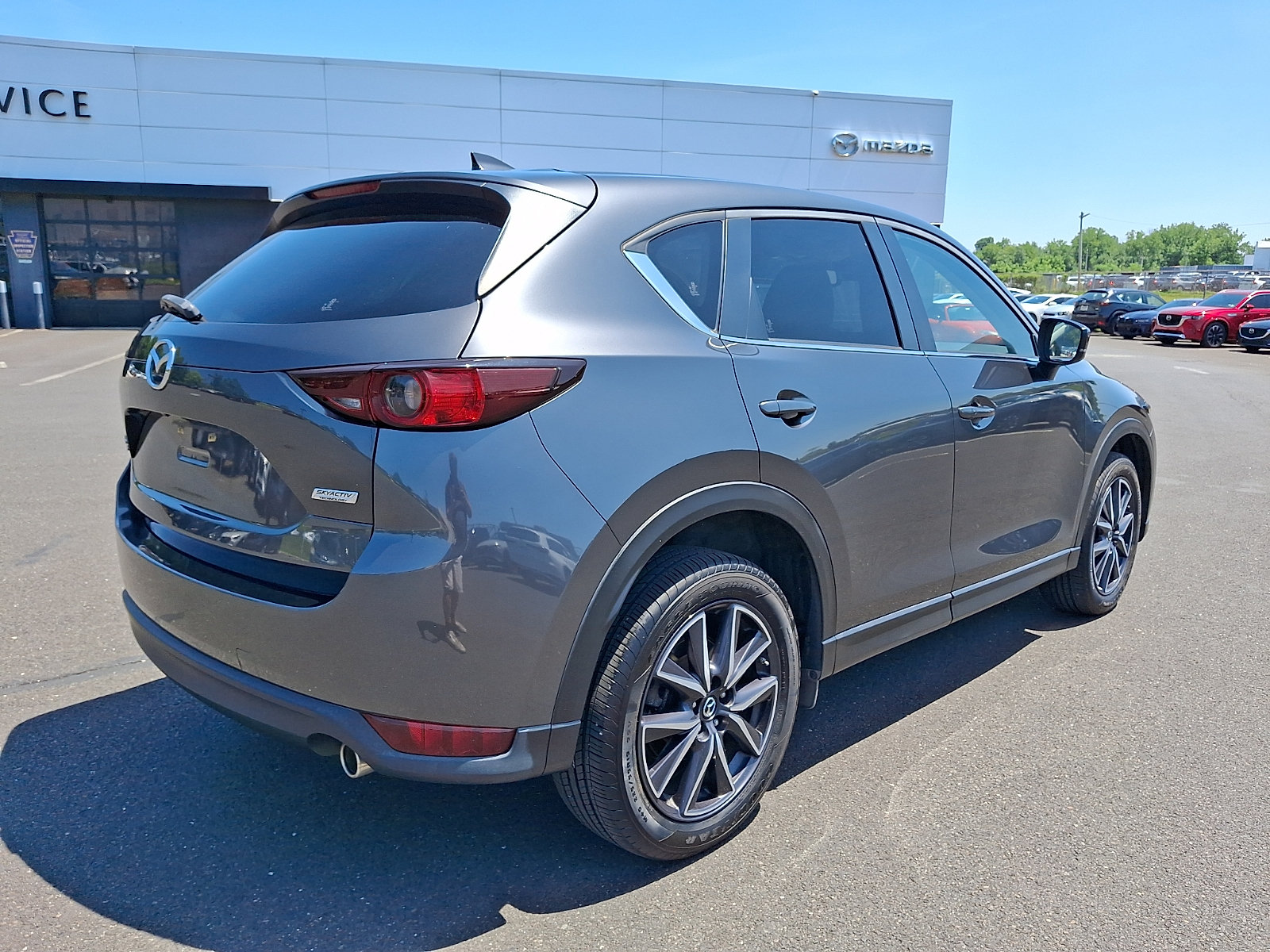 Used 2018 MAZDA CX-5 Touring w/ Preferred Equipment Package AWD/4WD image 6
