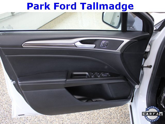 Used 2020 Ford Fusion SEL image 11