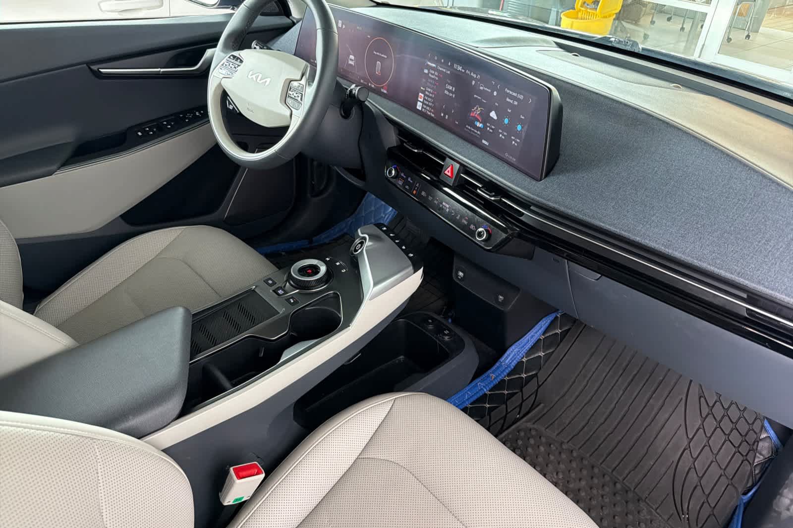 Used 2022 Kia EV6 Wind w/ Wind Technology Package AWD/4WD image 18