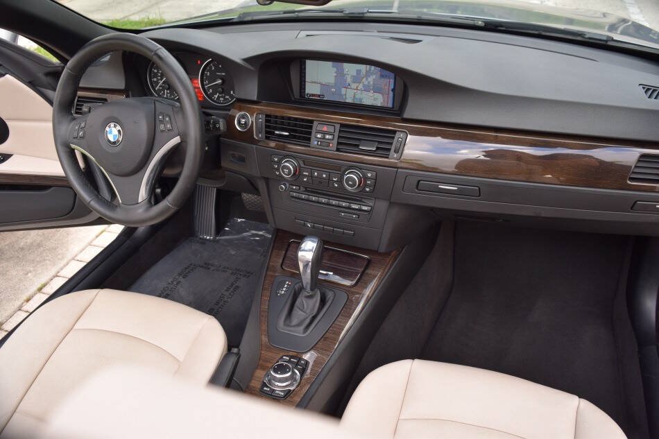 Used 2013 BMW 328i Convertible RWD image 51