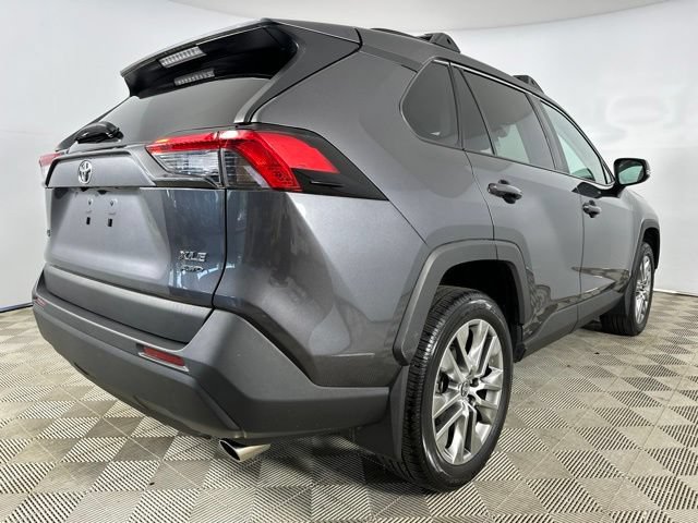Used 2023 Toyota RAV4 XLE Premium AWD/4WD image 7