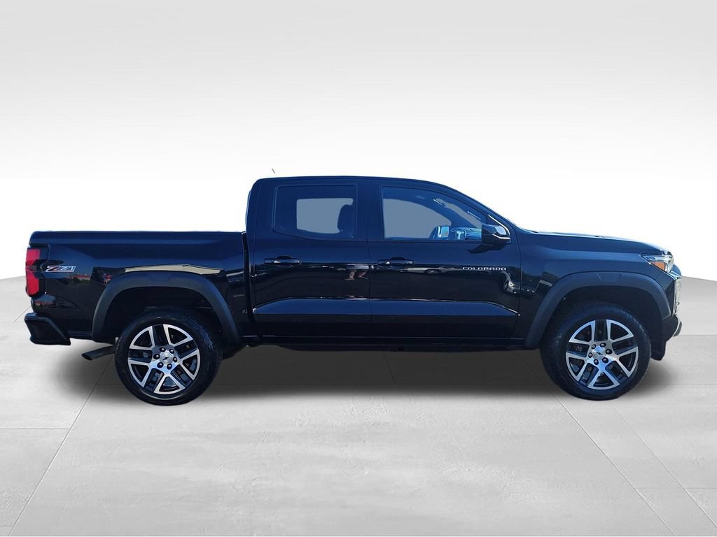 Used 2023 Chevrolet Colorado Z71 w/ Z71 Convenience Package 2 AWD/4WD image 6