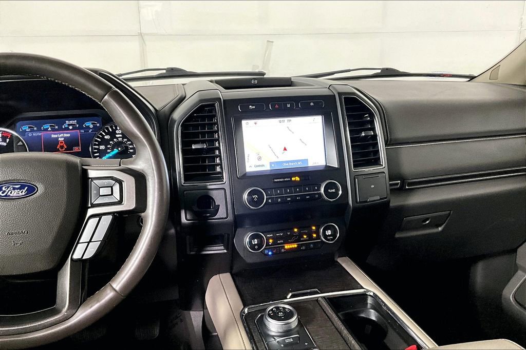 Used 2021 Ford Expedition Limited image 6