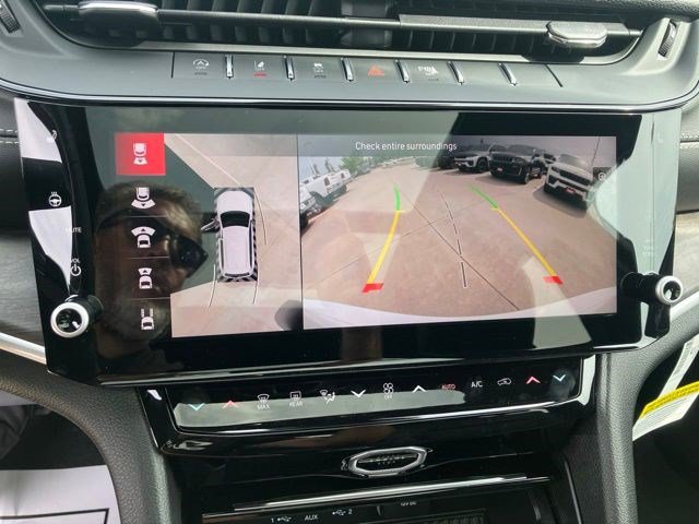 New 2026 Jeep Grand Cherokee Limited w/ Luxury Tech Group II AWD/4WD image 21