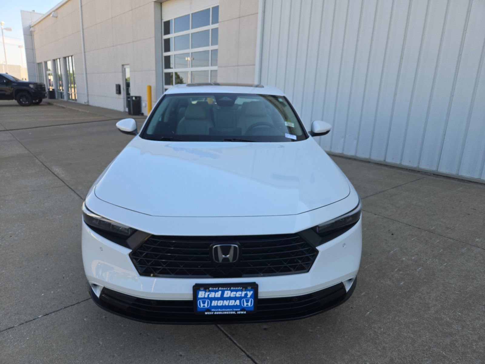 Used 2023 Honda Accord EX-L image 3