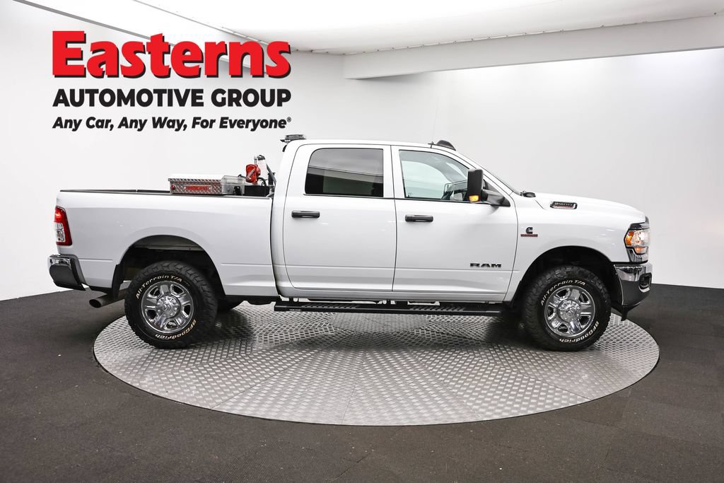 Used 2022 RAM 2500 Tradesman w/ Chrome Appearance Group AWD/4WD image 4
