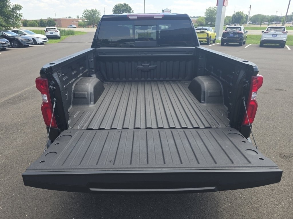 New 2026 Chevrolet Silverado 1500 RST w/ RST All Star Premium Package AWD/4WD image 14
