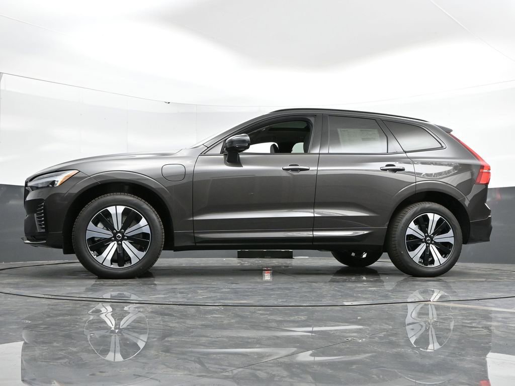 New 2025 Volvo XC60 T8 Core w/ Protection Package Premier image 45