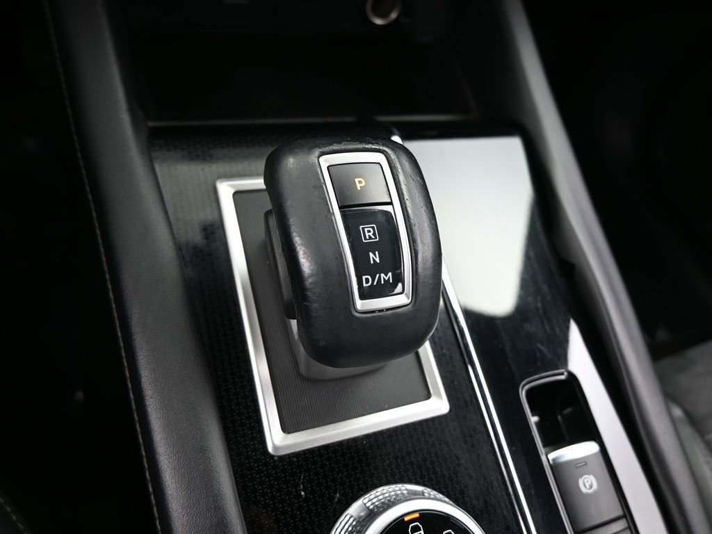 Used 2023 Mitsubishi Outlander SE image 32