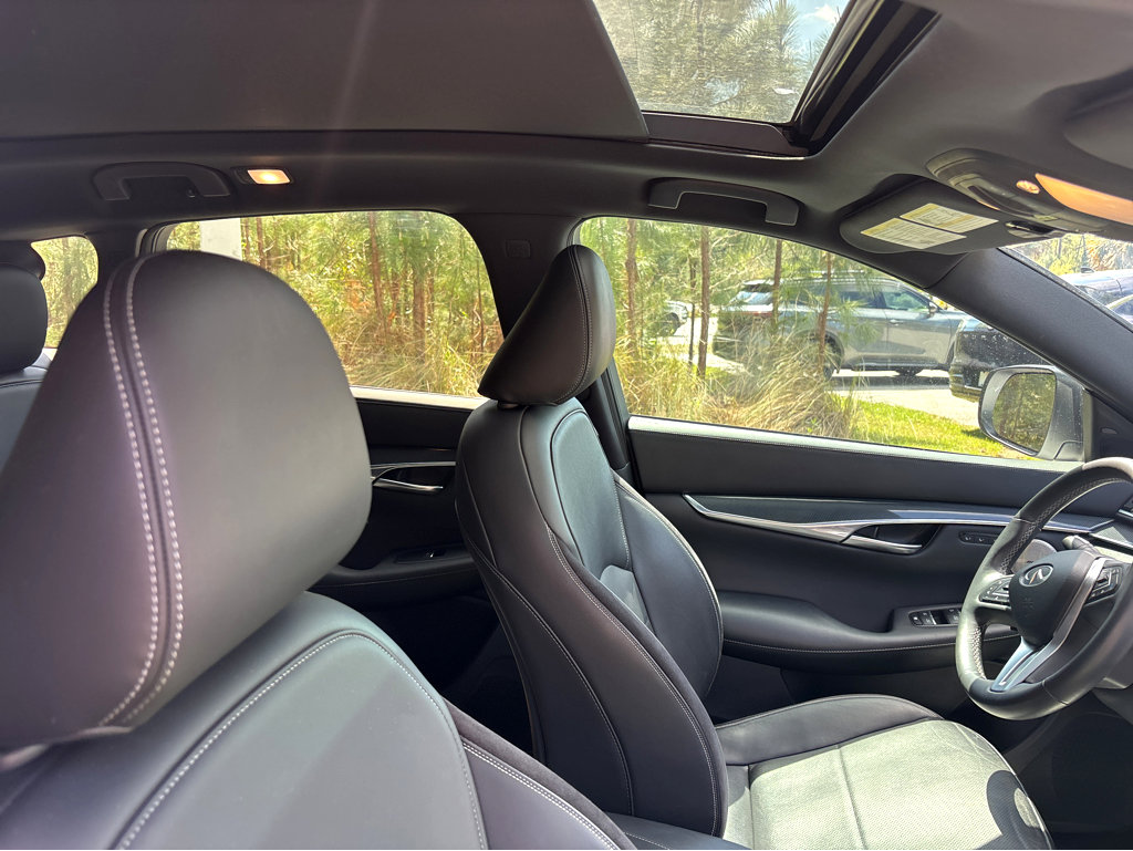 Used 2023 INFINITI QX50 Sport image 7