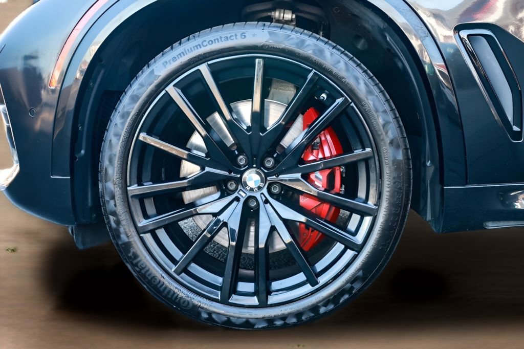 Used 2022 BMW X5 M50i w/ Premium Package AWD/4WD image 29