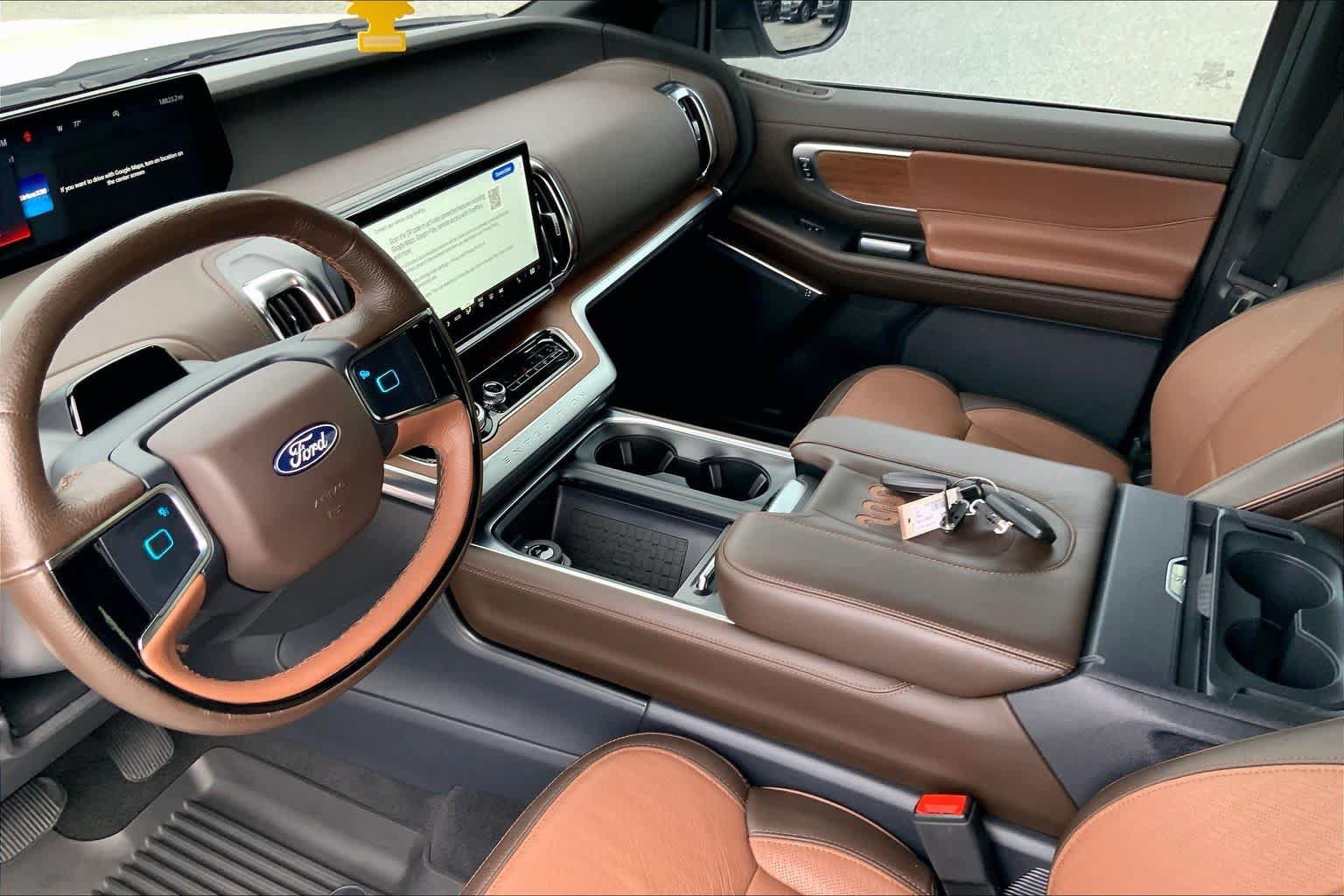 Used 2025 Ford Expedition King Ranch AWD/4WD image 16