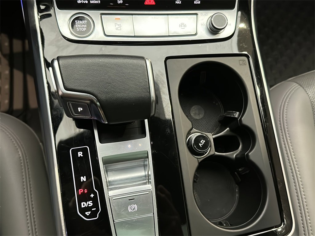 Used 2021 Audi Q7 3.0T Prestige image 24