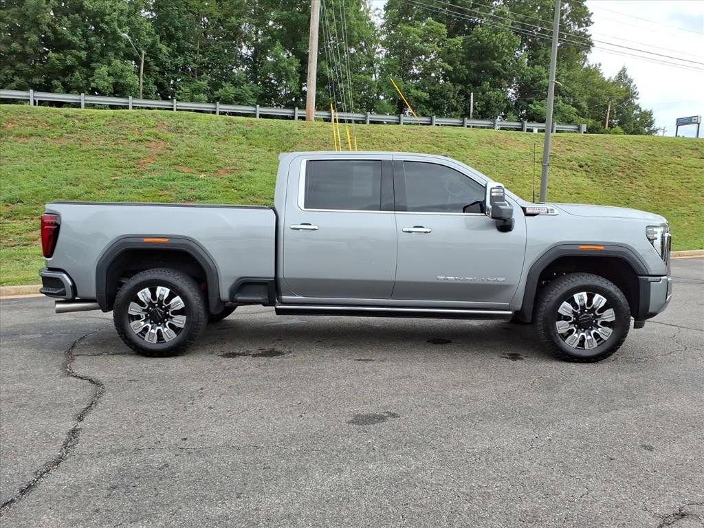 Used 2026 GMC Sierra 2500 Denali w/ Denali Reserve Package AWD/4WD image 2