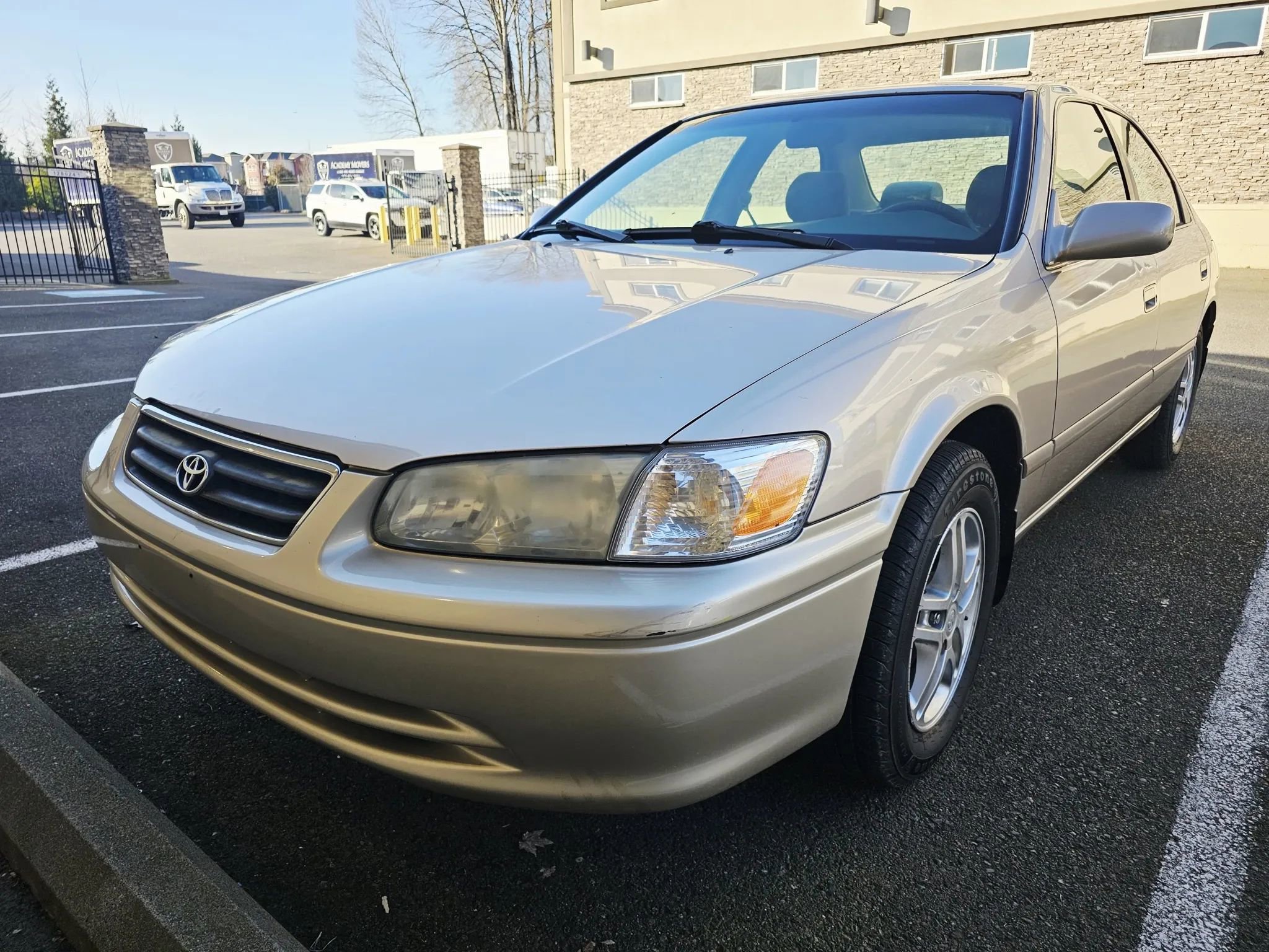 Used 2001 Toyota Camry LE FWD image 1