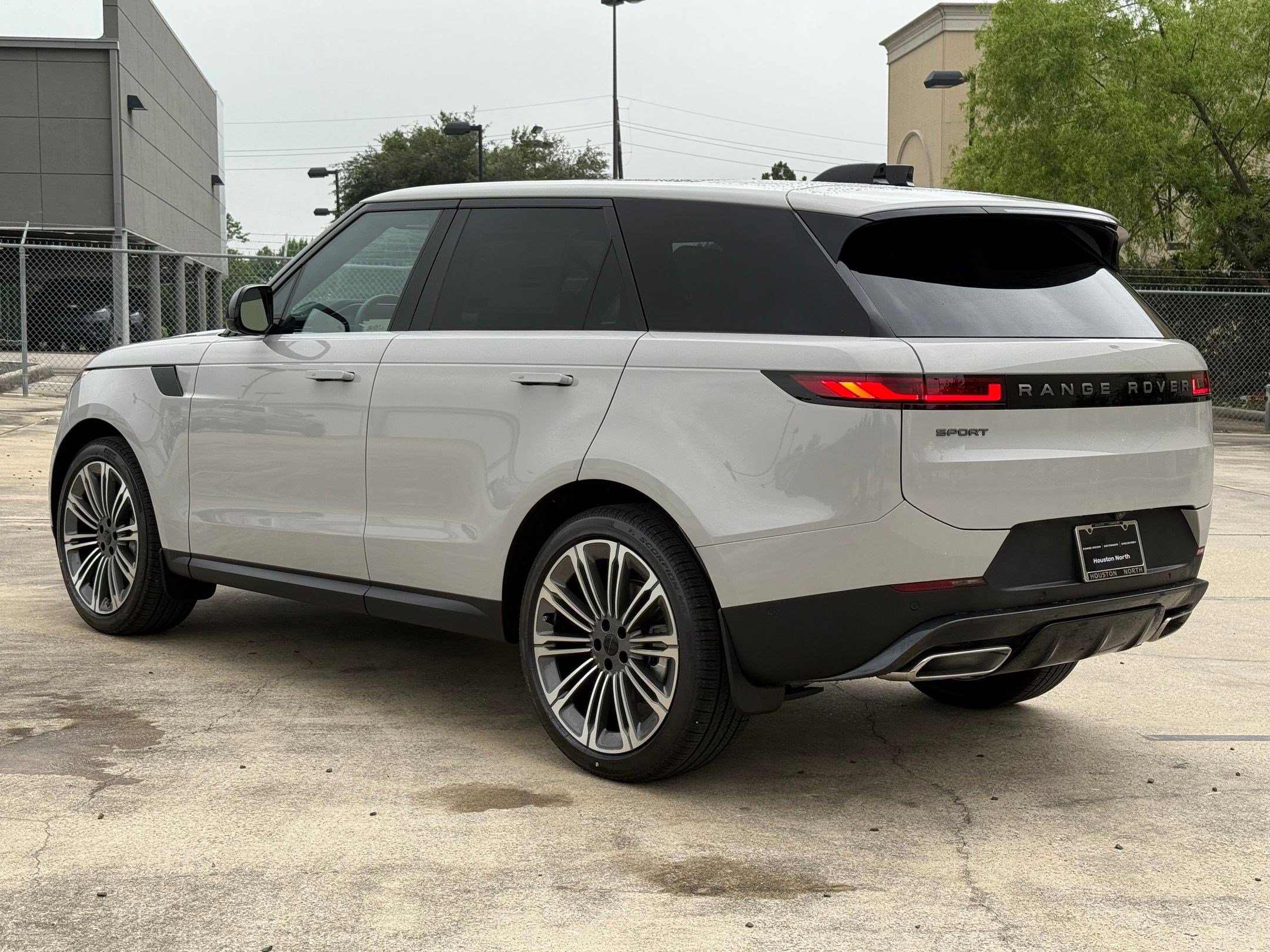 New 2026 Land Rover Range Rover Sport SE AWD/4WD image 3