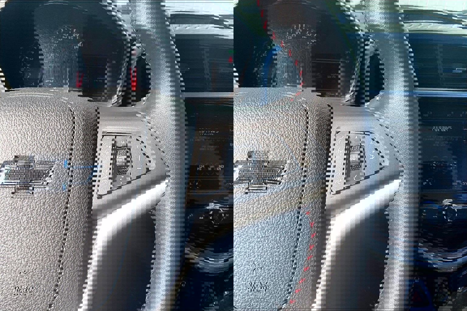 Used 2020 Chevrolet Sonic LT w/ Convenience Package image 24