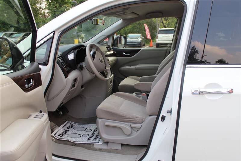 Used 2016 Nissan Quest SV FWD image 10