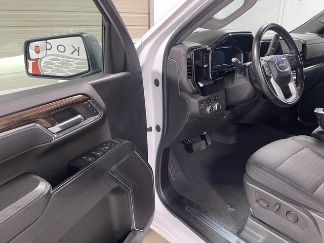 Used 2023 GMC Sierra 1500 Elevation AWD/4WD image 10