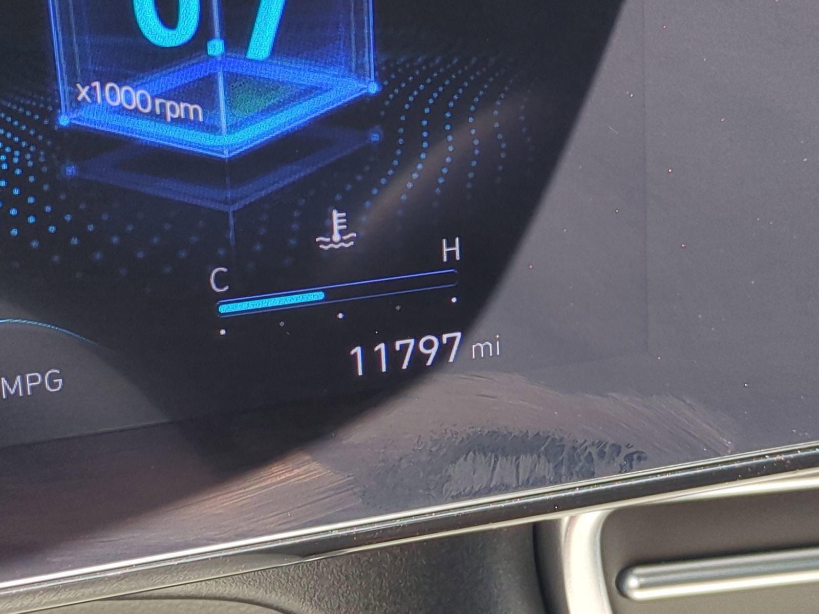 Certified 2025 Hyundai Elantra SEL FWD image 36