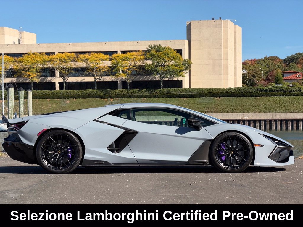 Used 2025 Lamborghini Revuelto AWD/4WD image 6