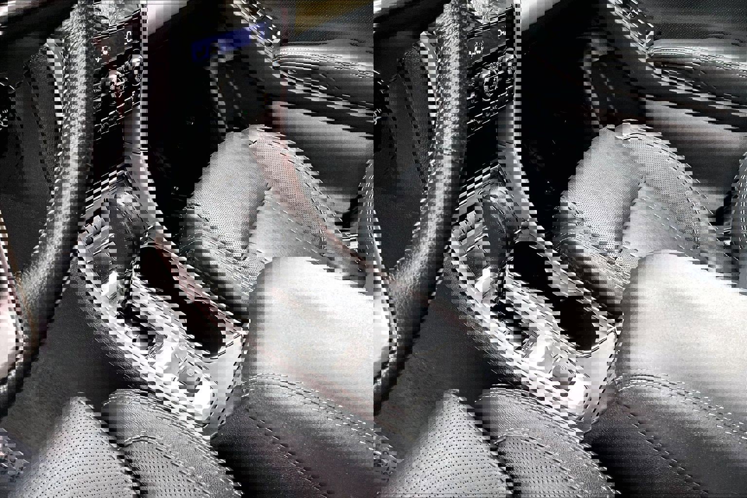 Used 2020 Subaru Ascent Limited w/ Technology Package image 16