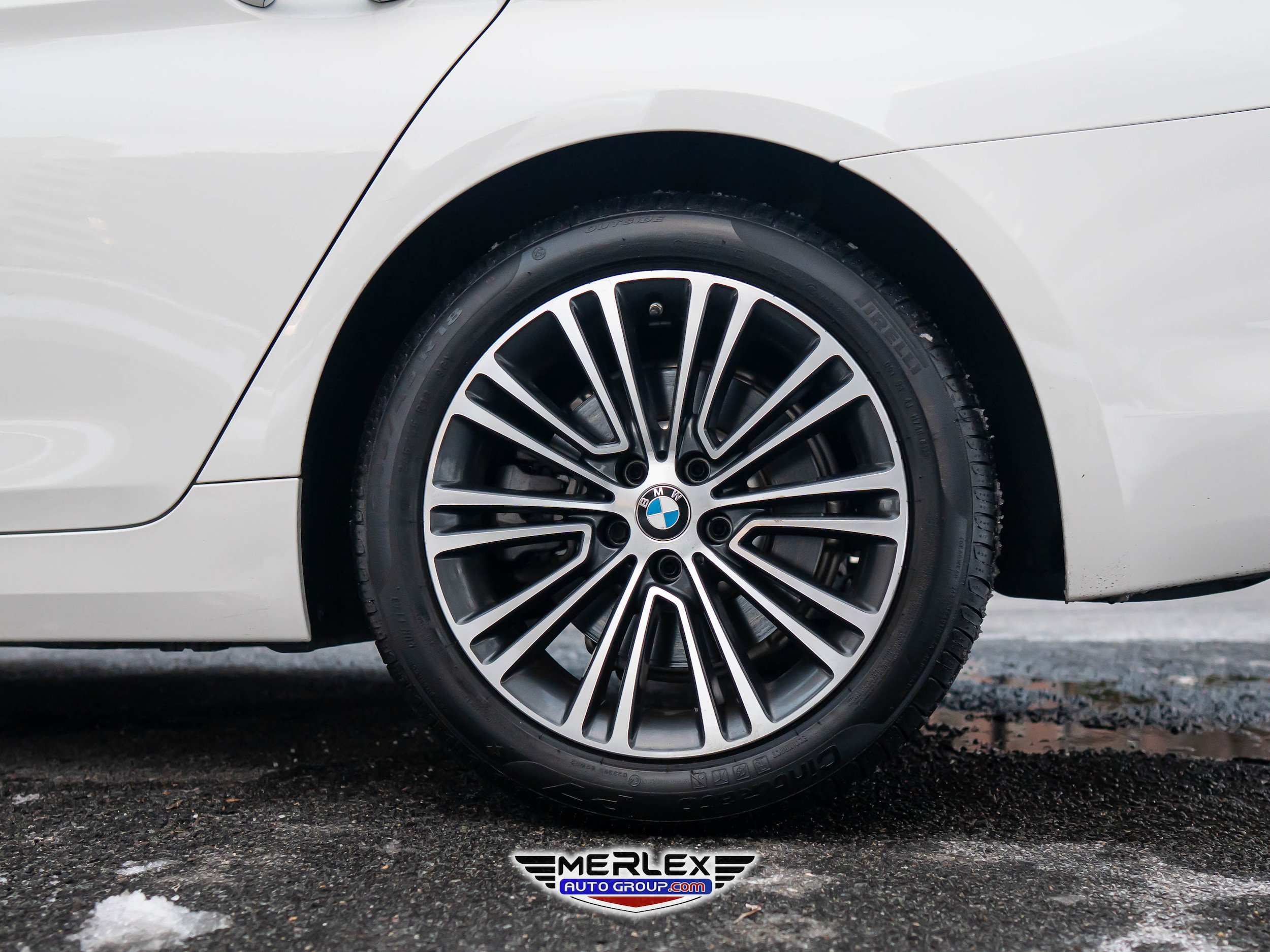 Used 2019 BMW 530i w/ Convenience Package RWD image 12