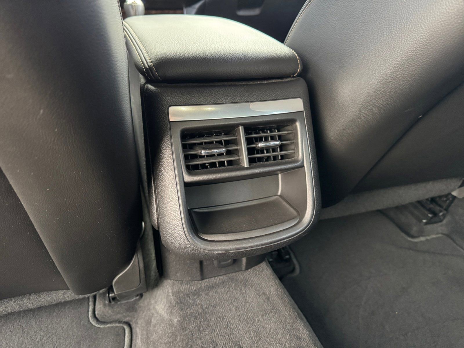 Used 2015 Chevrolet Impala LT w/ Convenience Package image 17