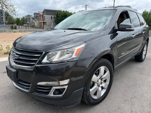 Used 2013 Chevrolet Traverse LTZ FWD image 3
