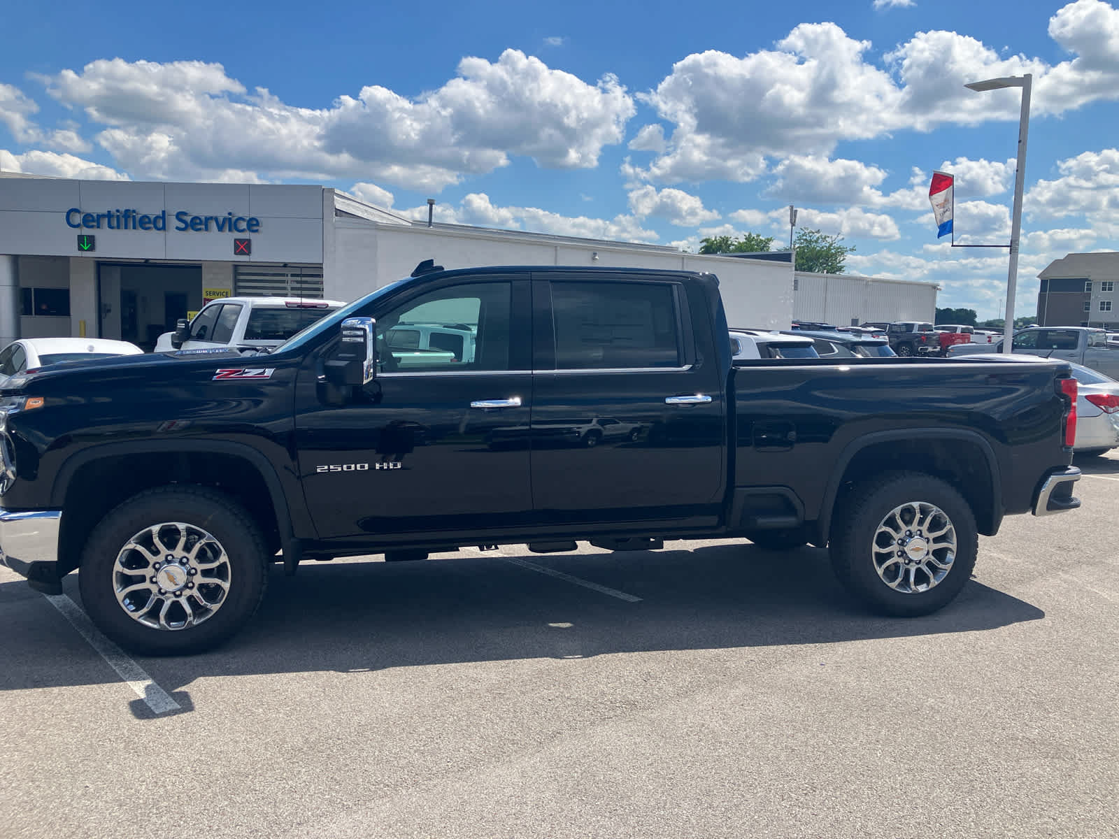 New 2026 Chevrolet Silverado 2500 LTZ w/ LTZ Plus Package AWD/4WD image 4