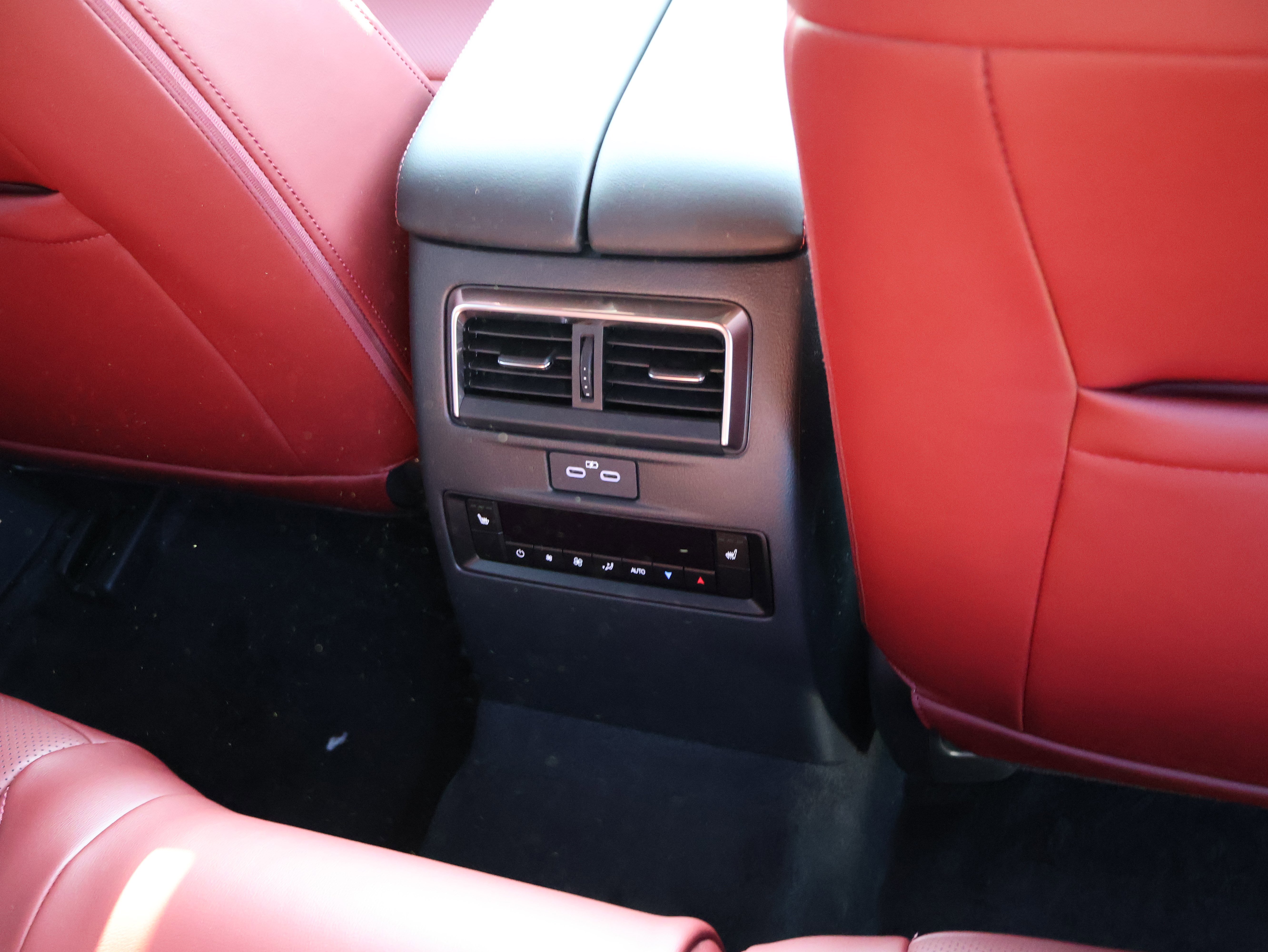 New 2026 MAZDA CX-70 3.3 Turbo w/ Premium Plus Pkg image 17