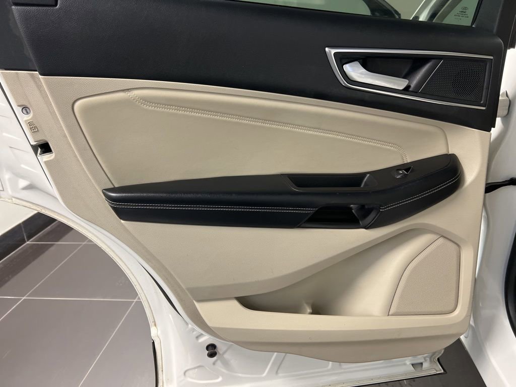 Certified 2021 Ford Edge Titanium w/ Class II Trailer Tow Package AWD/4WD image 31