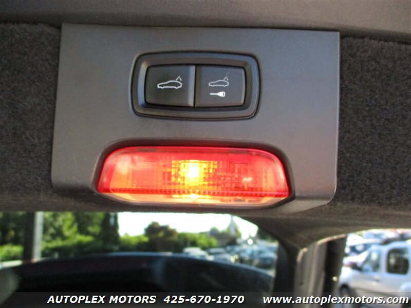 Used 2011 Porsche Cayenne Turbo AWD/4WD image 15