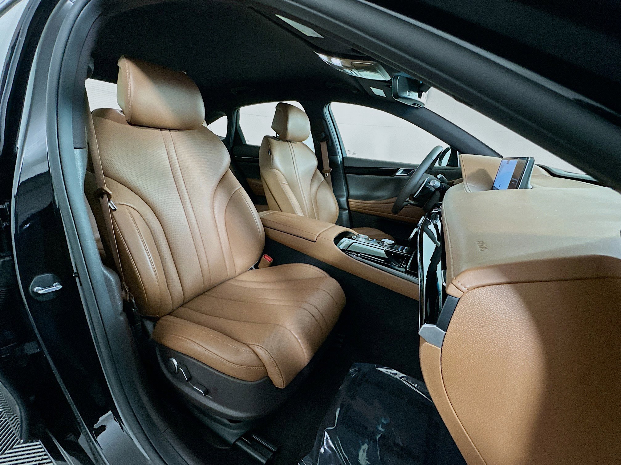 Used 2024 Genesis G80 2.5T image 28