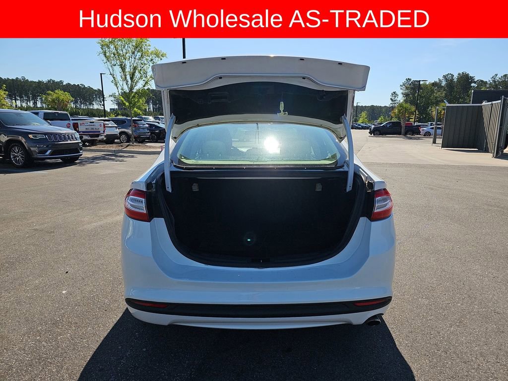 Used 2014 Ford Fusion SE FWD image 14