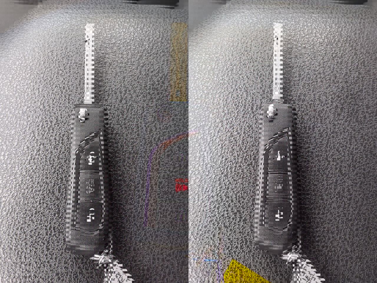 Used 2020 Toyota RAV4 LE FWD image 26