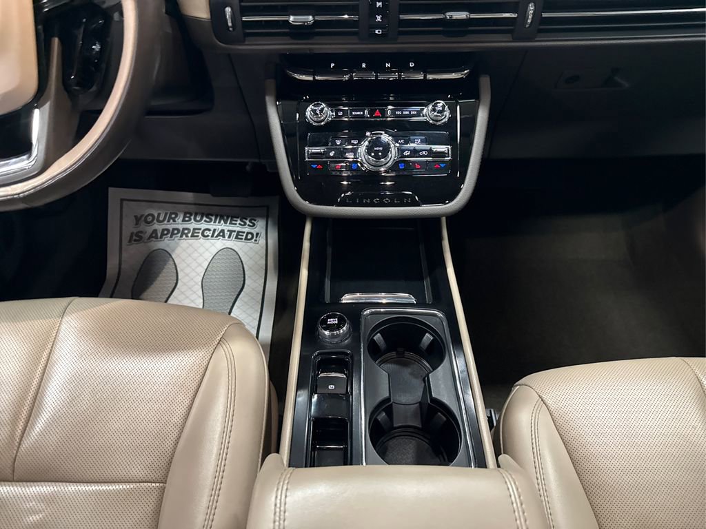 Used 2020 Lincoln Corsair AWD w/ Equipment Group 101A image 18