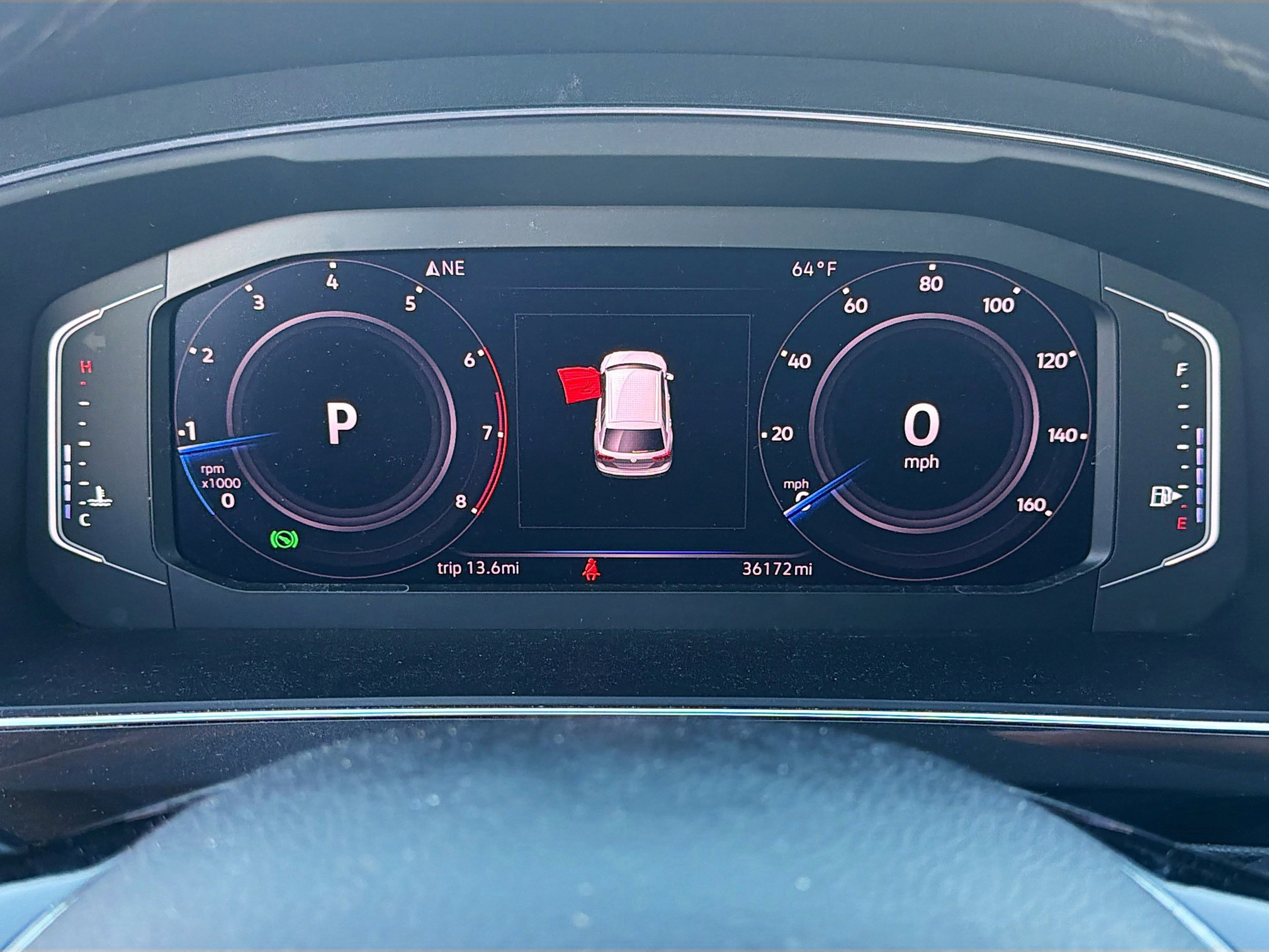 Used 2019 Volkswagen Tiguan SE image 40